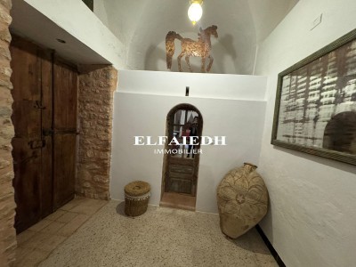 VILLA le palais v9685-7