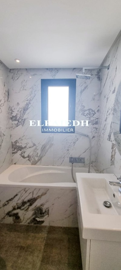 V4022 VILLA LA FONTAINE-8