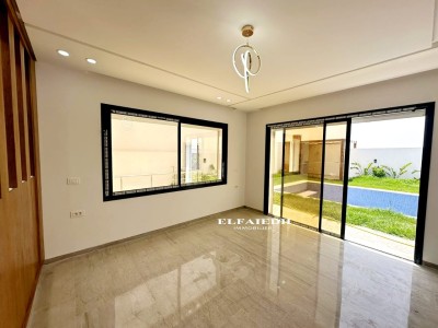 V4088 VILLA PALACE-2