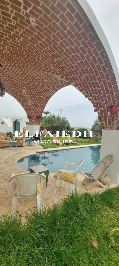 Réf; V4024 villa sirina-13