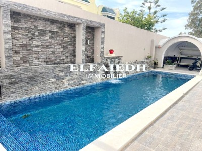 L1000 VILLA PATRICIA