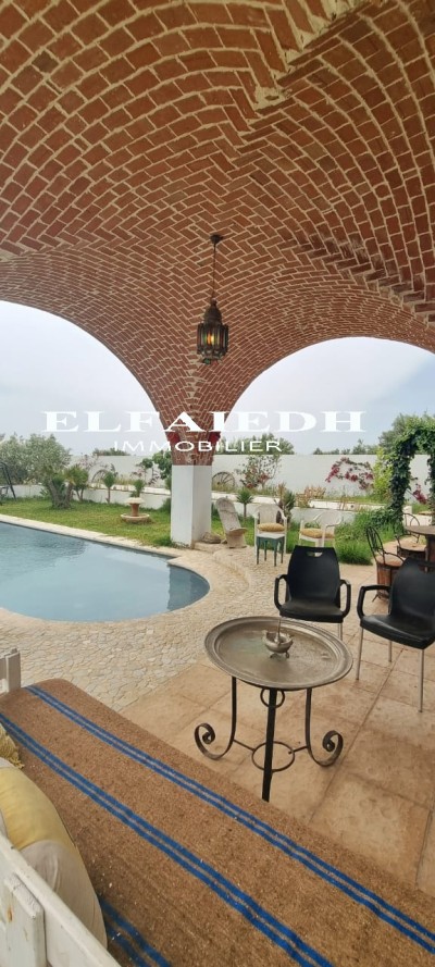 Réf; V4024 villa sirina-10