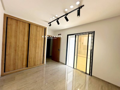 V4088 VILLA PALACE-8