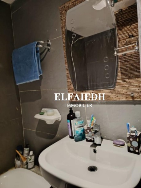 Appartement violant 2 V177-19